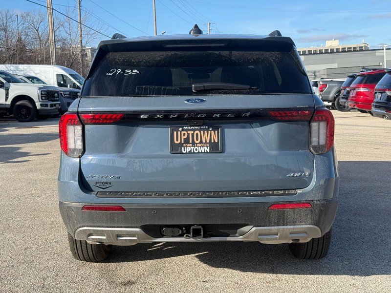 New 2026 Ford Explorer Active w/ Active Comfort Package image 5