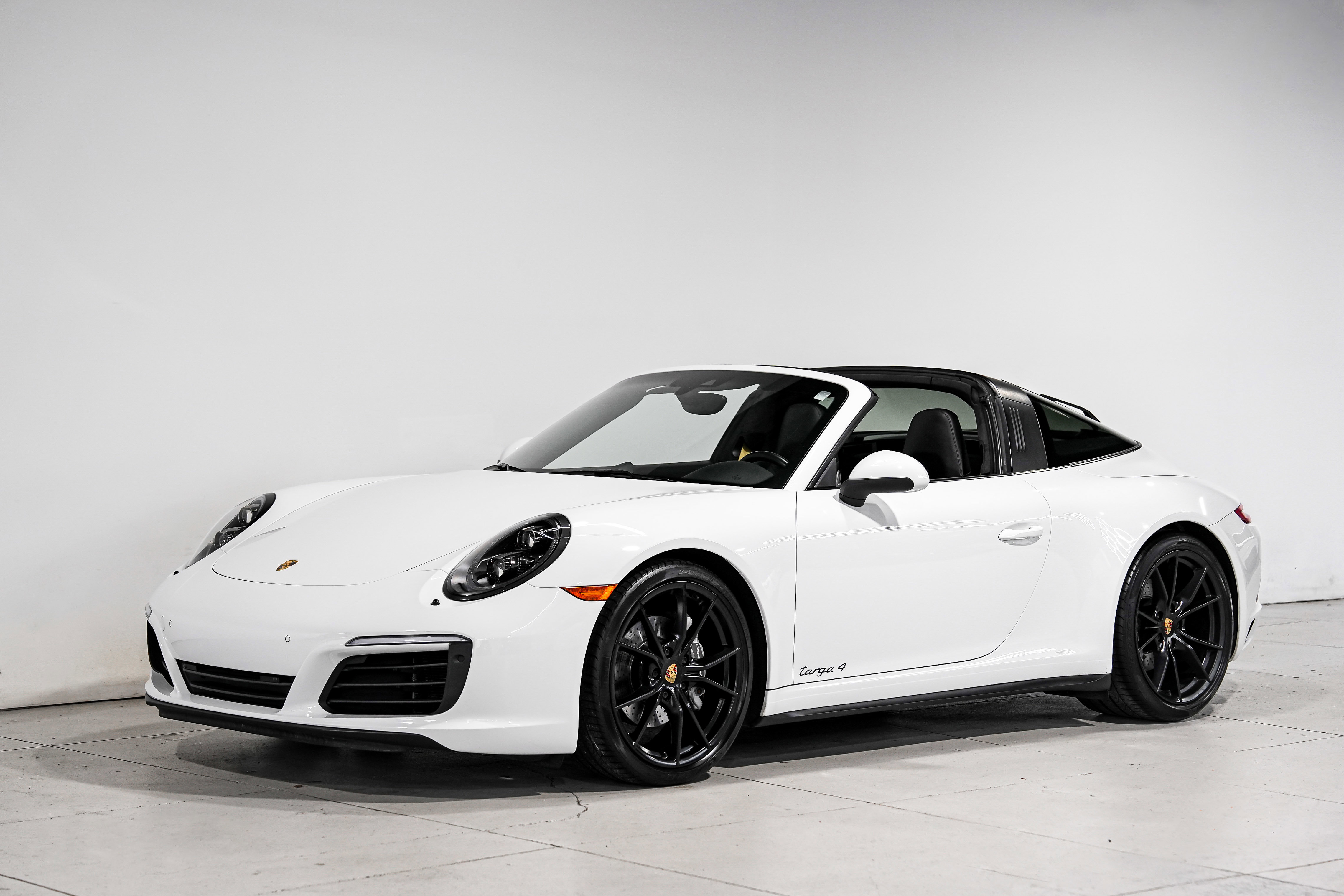 Used 2017 Porsche 911 Targa 4 image 7