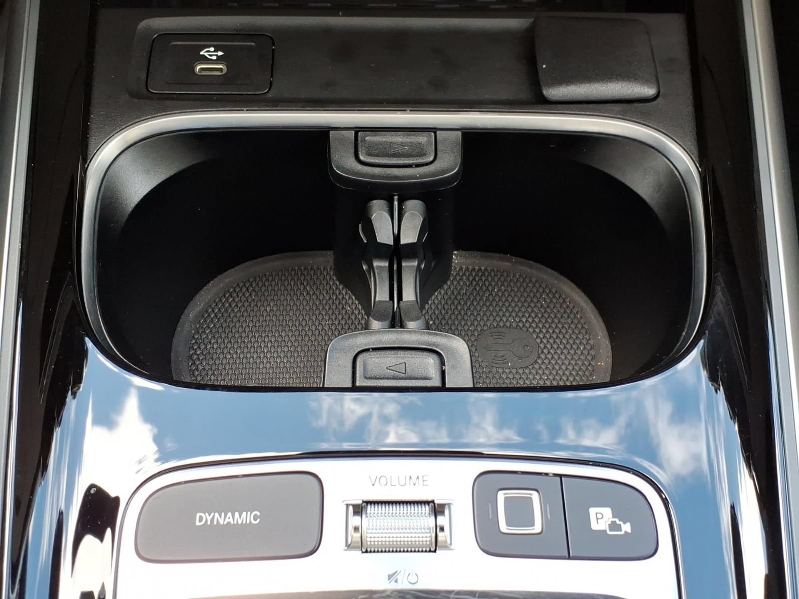 Certified 2025 Mercedes-Benz EQB 350 4MATIC SUV image 21