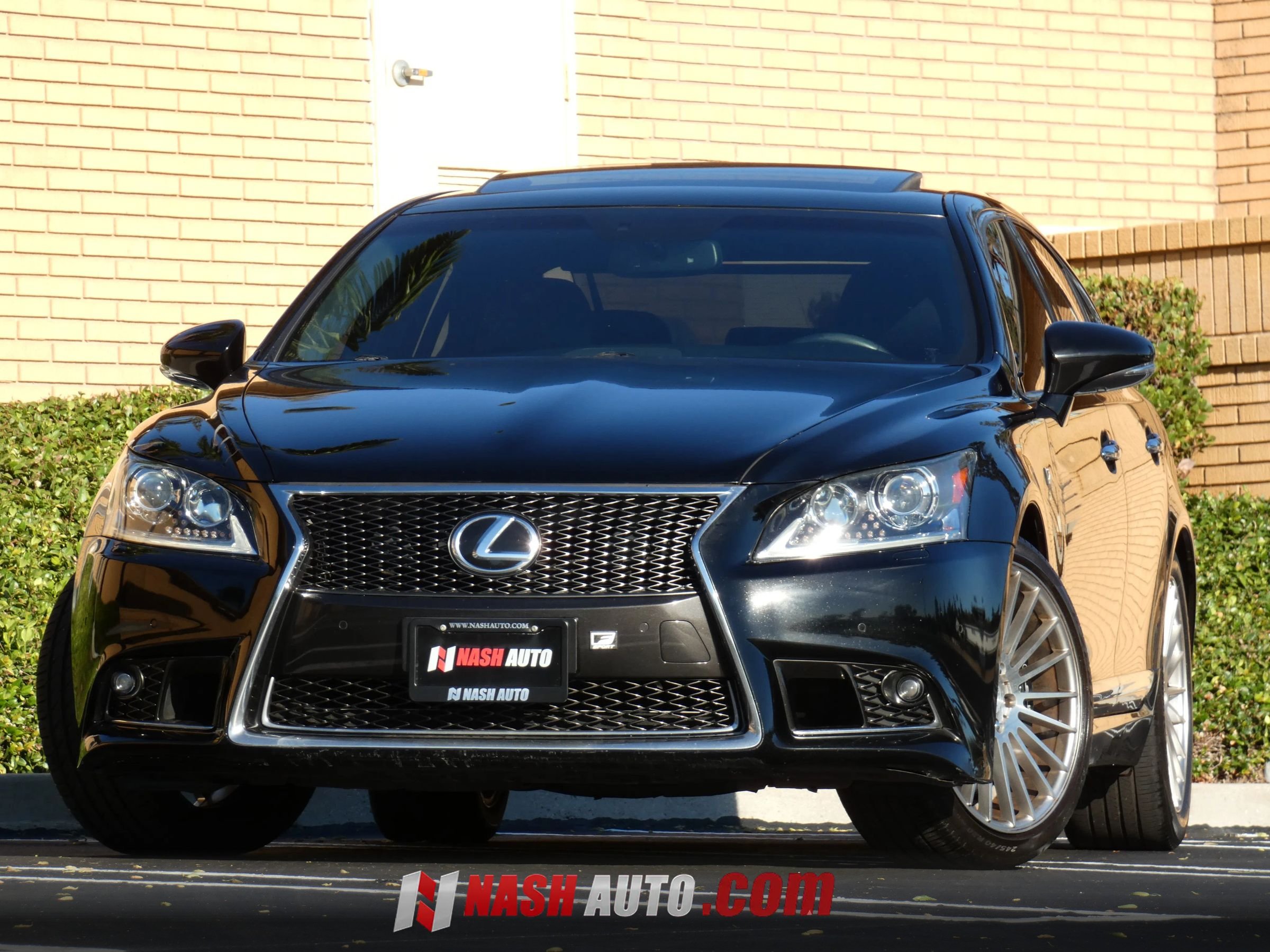 Used 2014 Lexus LS 460 w/ F Sport Package RWD image 2
