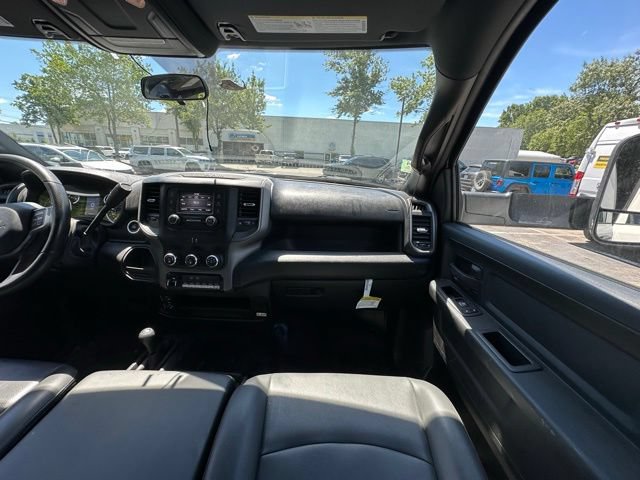 Used 2022 RAM 5500 Tradesman w/ Chrome Appearance Group AWD/4WD image 25