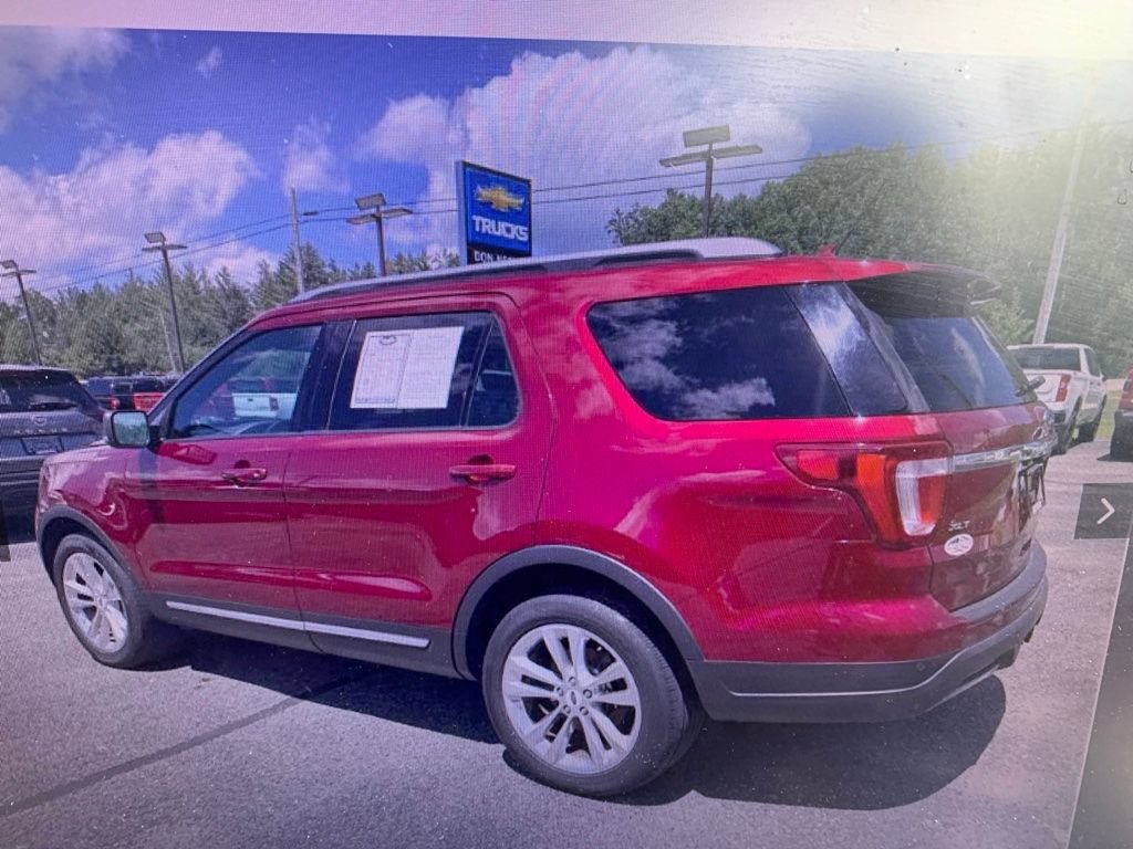 Used 2019 Ford Explorer XLT w/ Equipment Group 202A AWD/4WD image 7