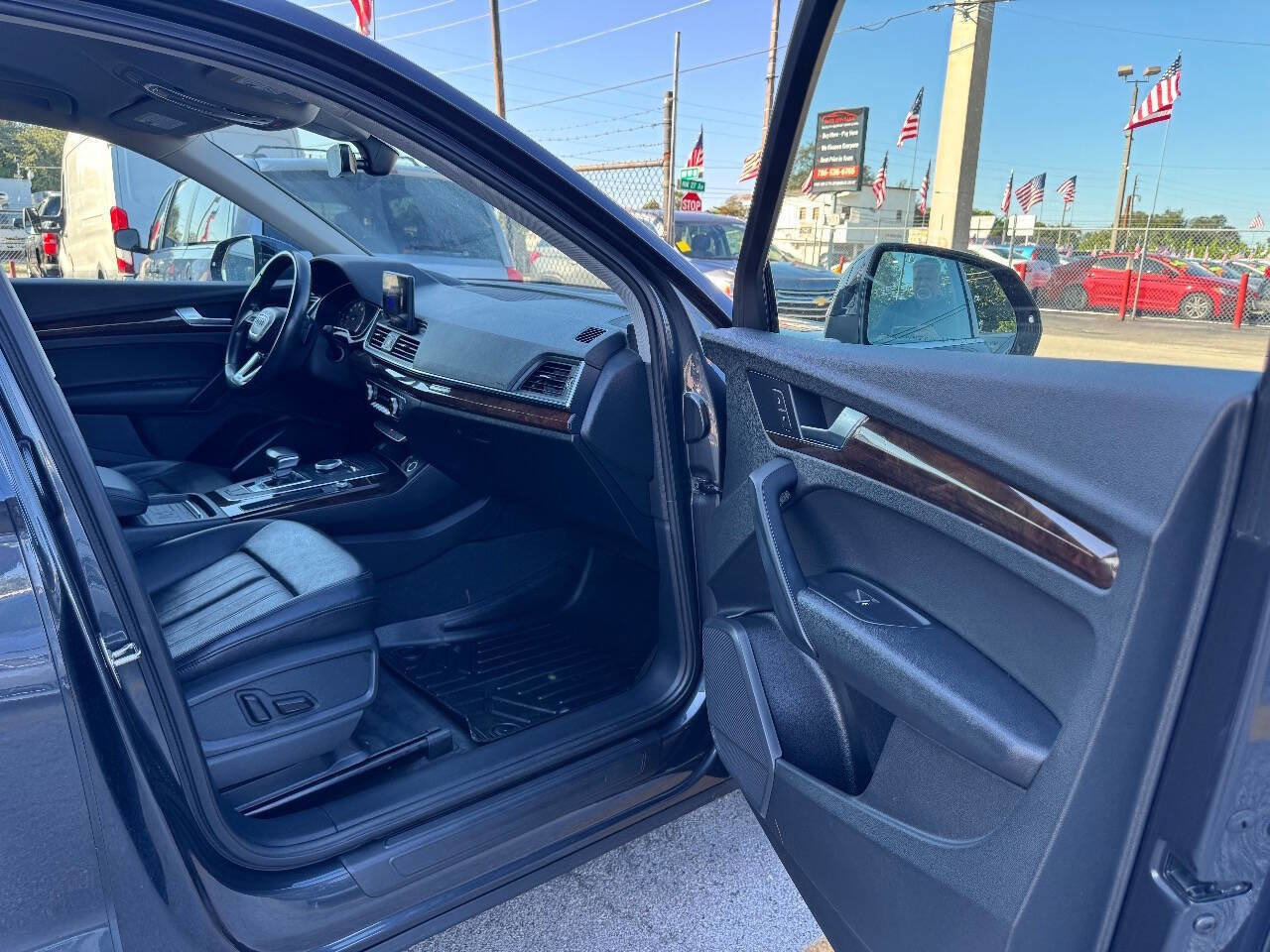 Used 2020 Audi Q5 2.0T Premium image 18