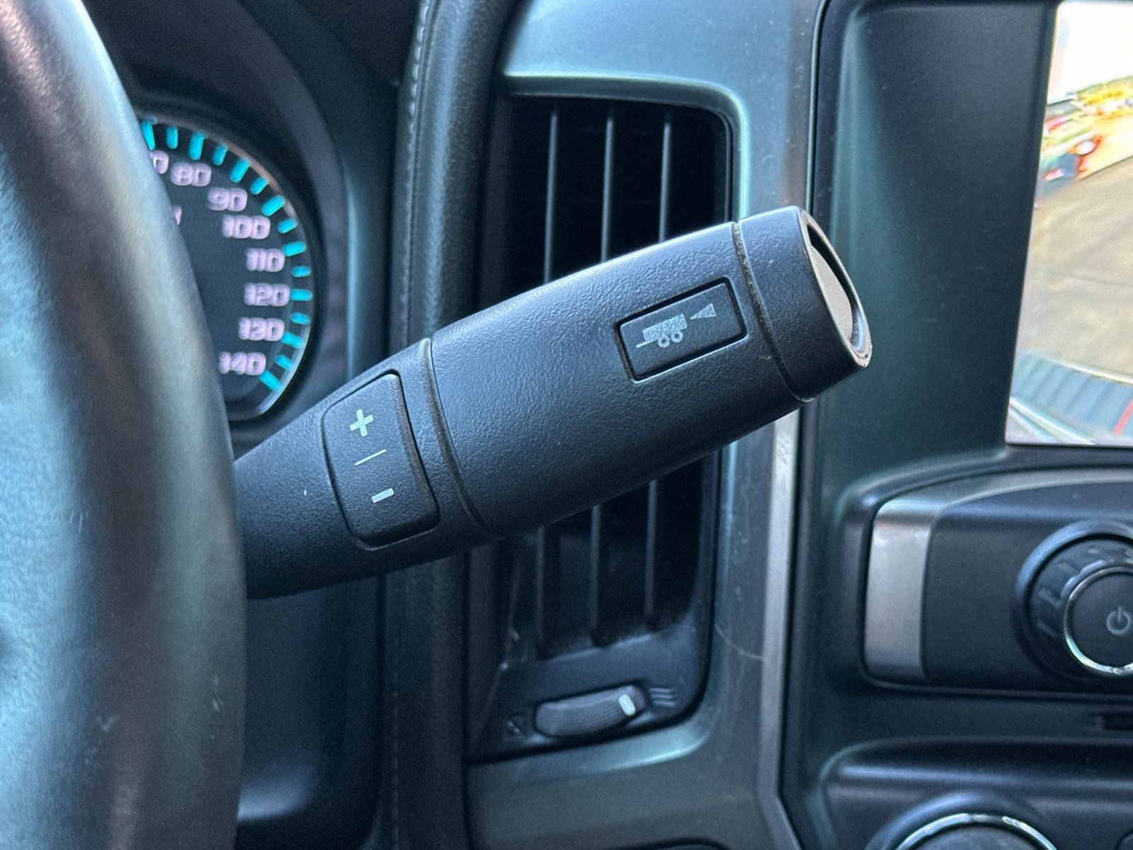 Used 2018 Chevrolet Silverado 2500 LTZ w/ Duramax Plus Package AWD/4WD image 19
