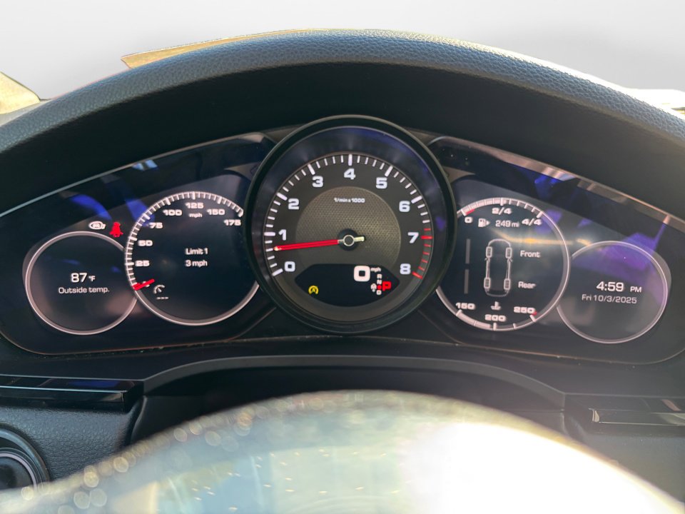 Used 2020 Porsche Cayenne image 11