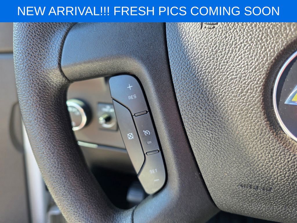 Used 2024 Chevrolet Express 2500 w/ Driver Convenience Package image 10