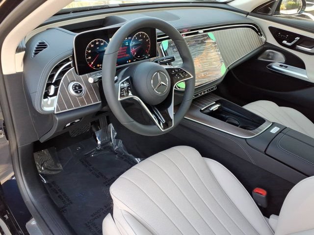 New 2026 Mercedes-Benz E 350 4MATIC Sedan image 13