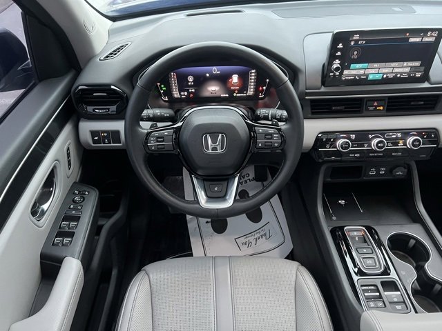 Used 2023 Honda Pilot Elite image 13