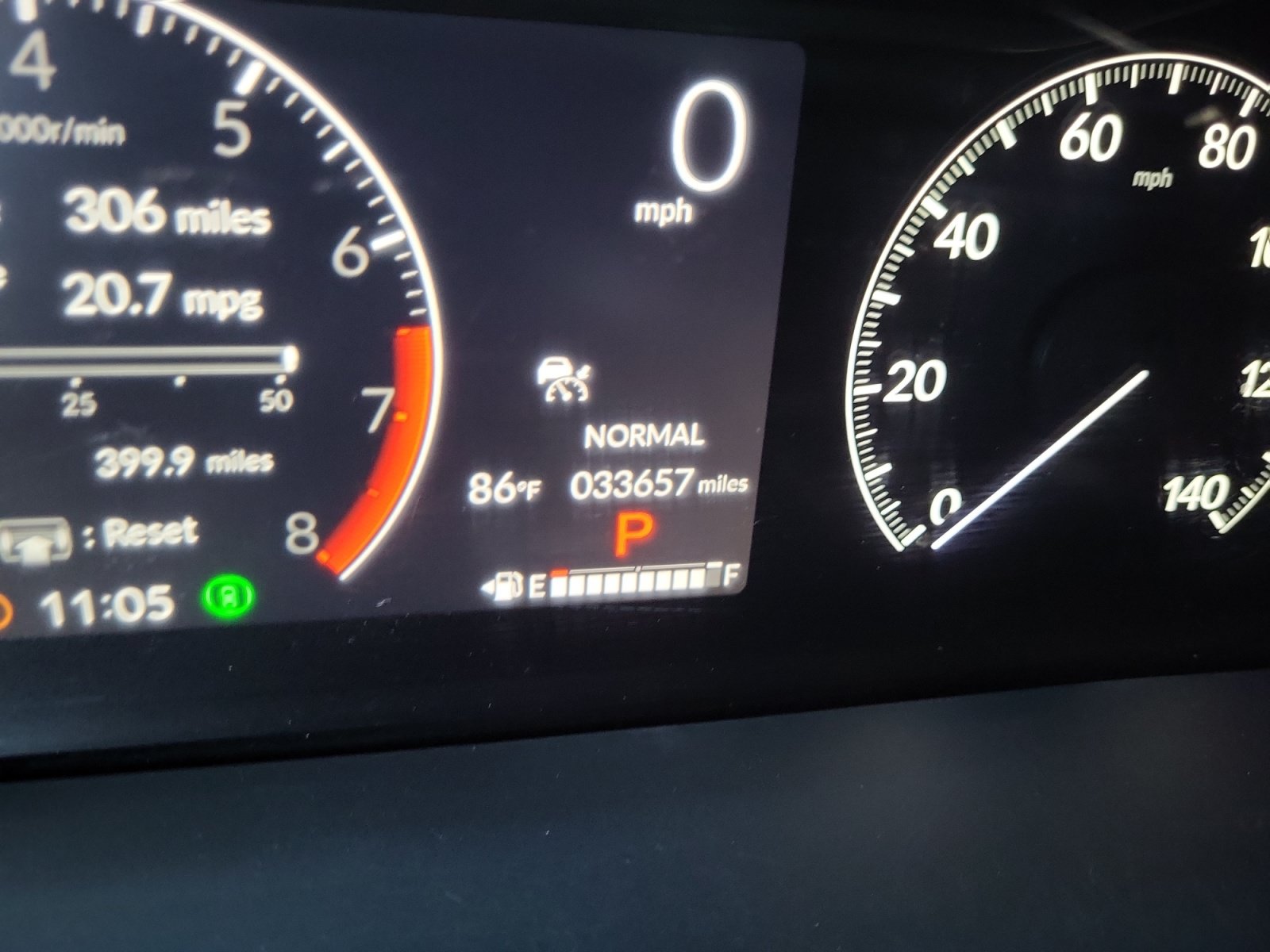 Used 2025 Honda Pilot Touring image 11
