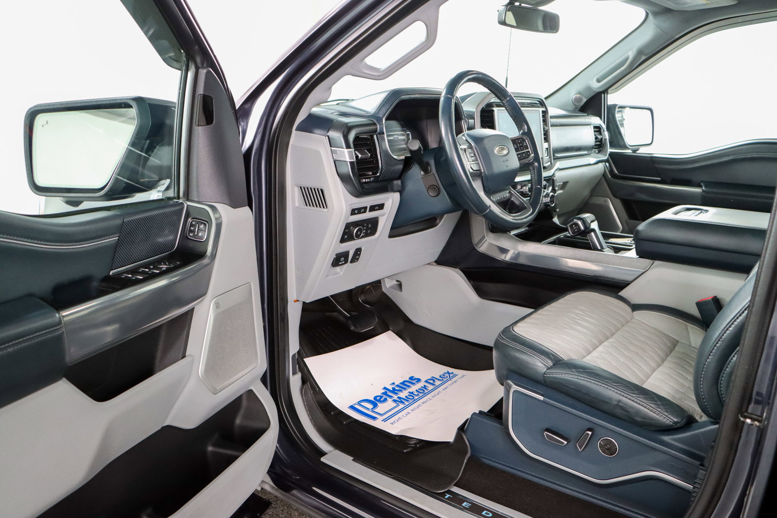 Used 2021 Ford F150 Limited image 3