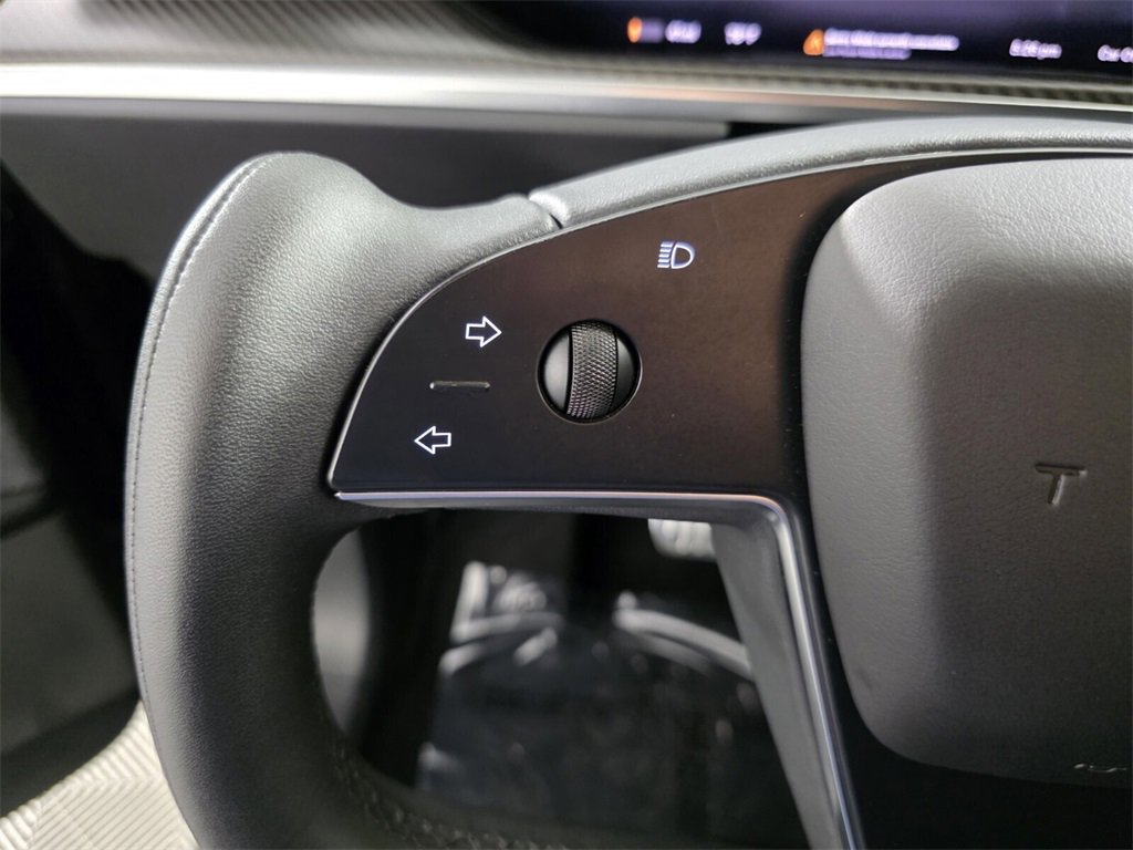 Used 2022 Tesla Model X Plaid image 22