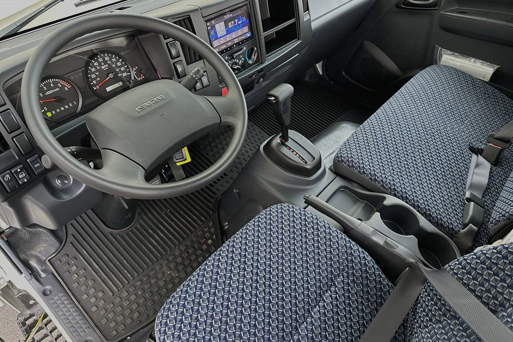 Used 2024 Isuzu NPR image 8