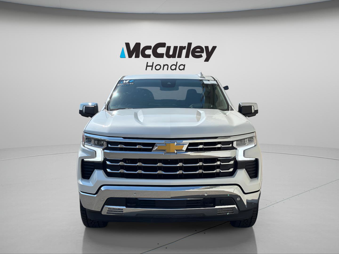 Used 2023 Chevrolet Silverado 1500 LTZ AWD/4WD image 8