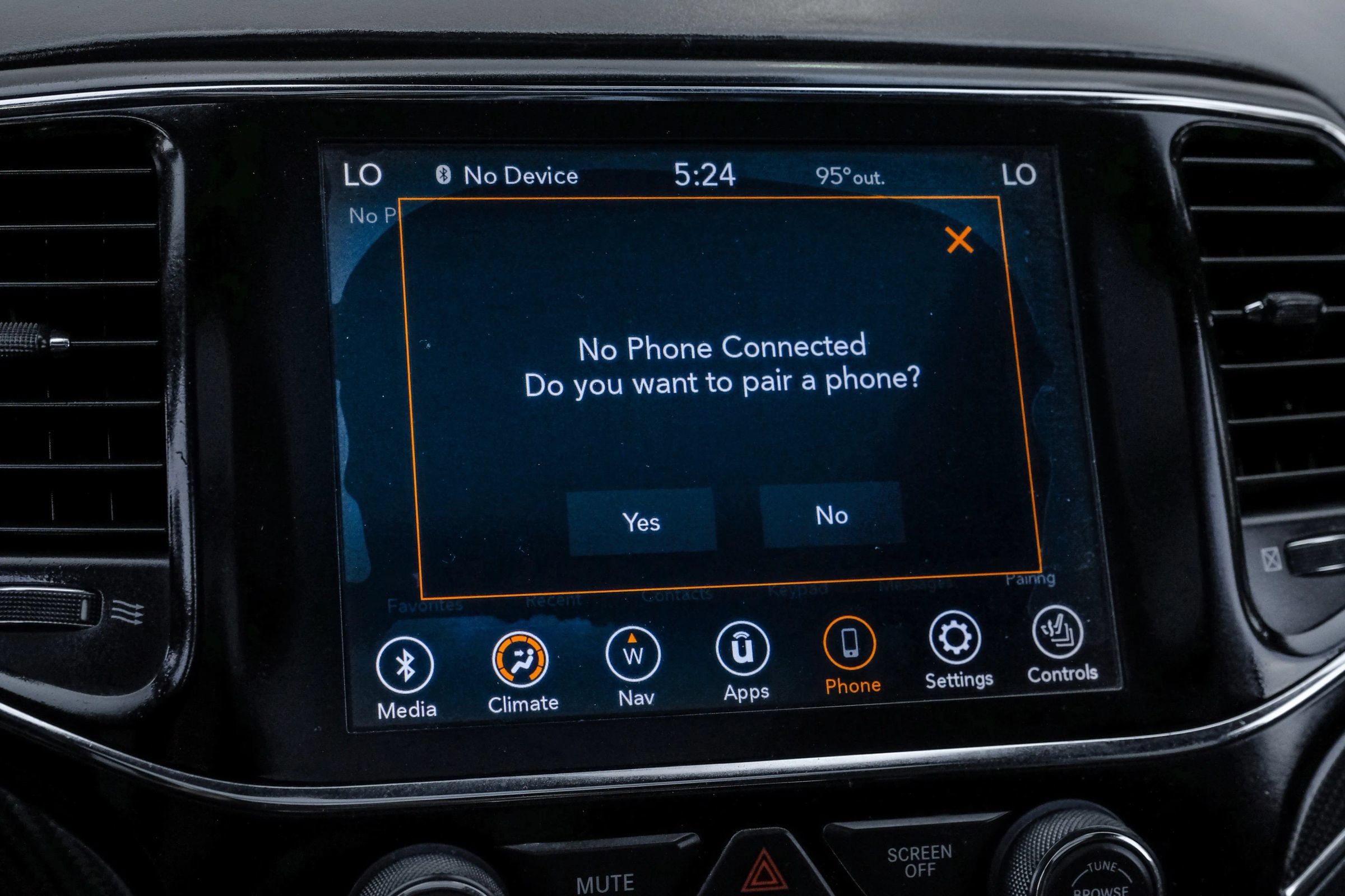 Used 2020 Jeep Grand Cherokee SRT AWD/4WD image 40