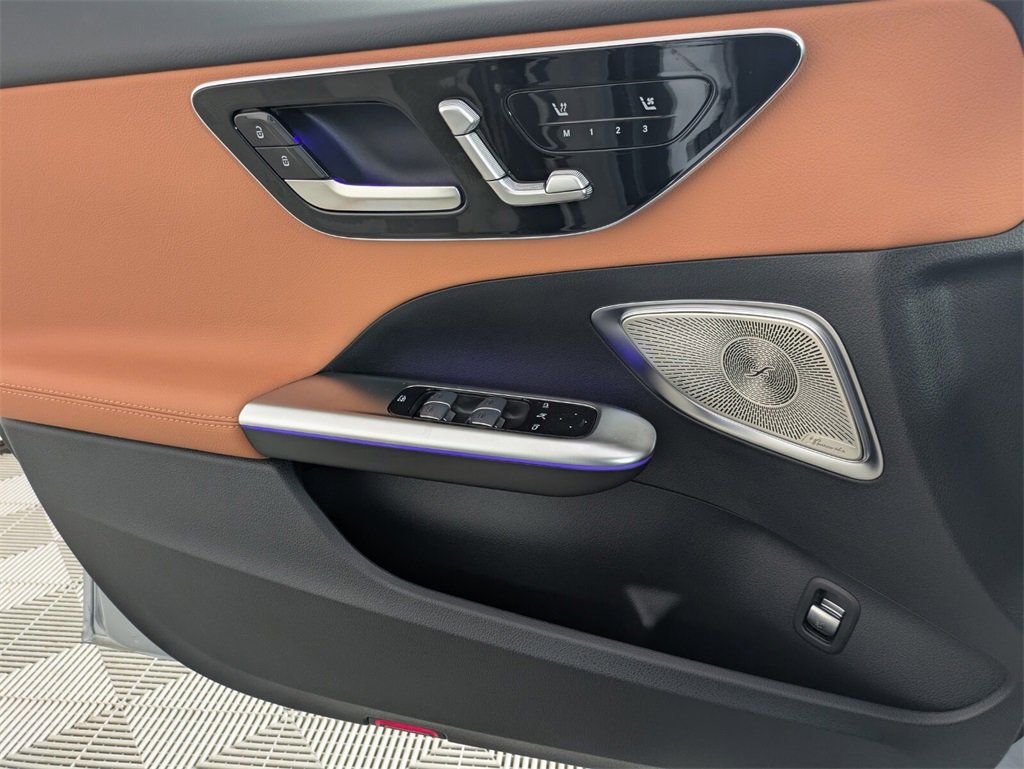 New 2025 Mercedes-Benz C 300 Sedan image 15