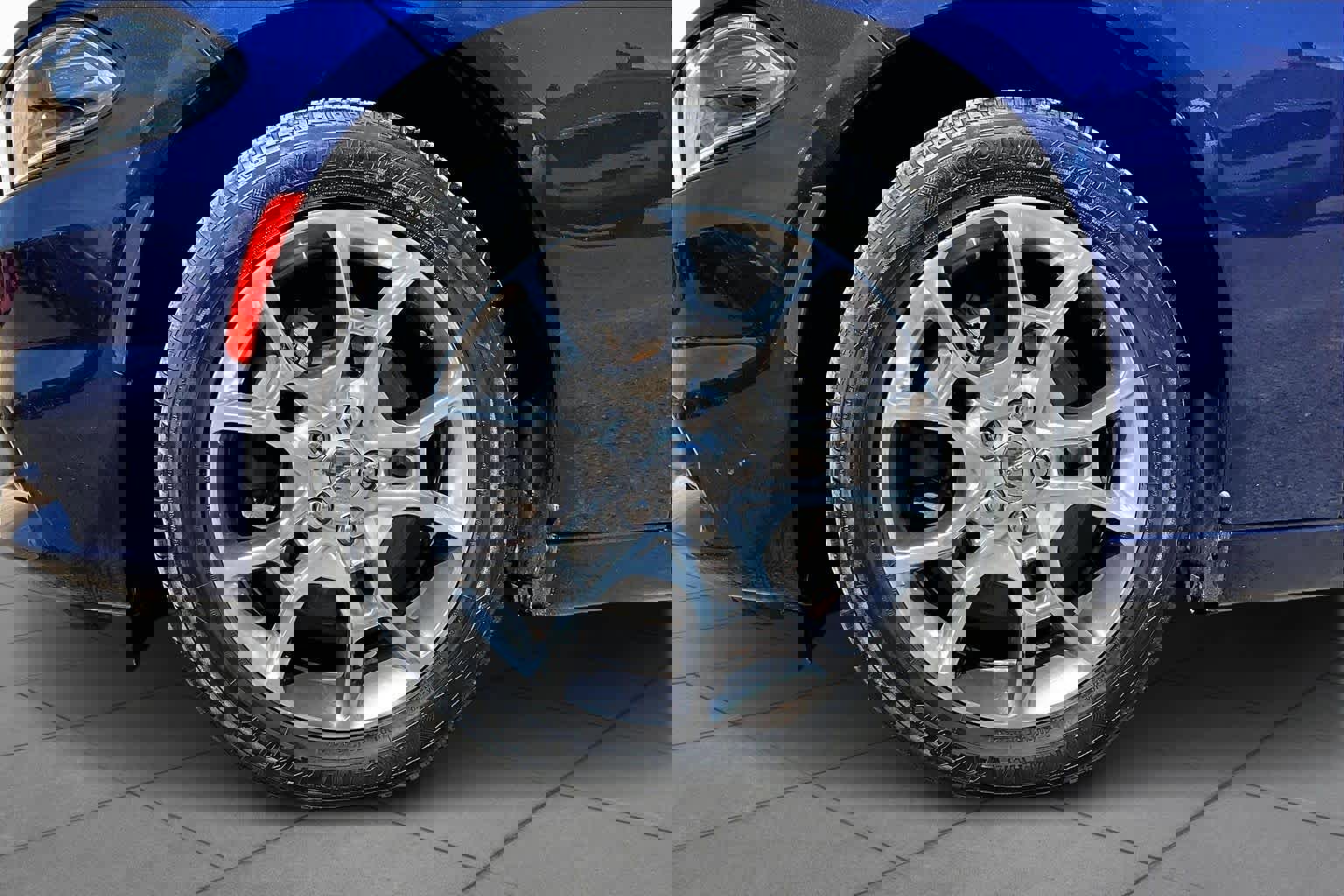 Used 2015 Dodge Charger SE image 11