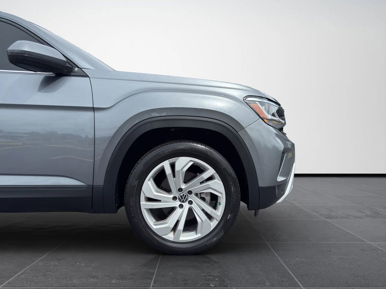 Used 2021 Volkswagen Atlas SE image 32