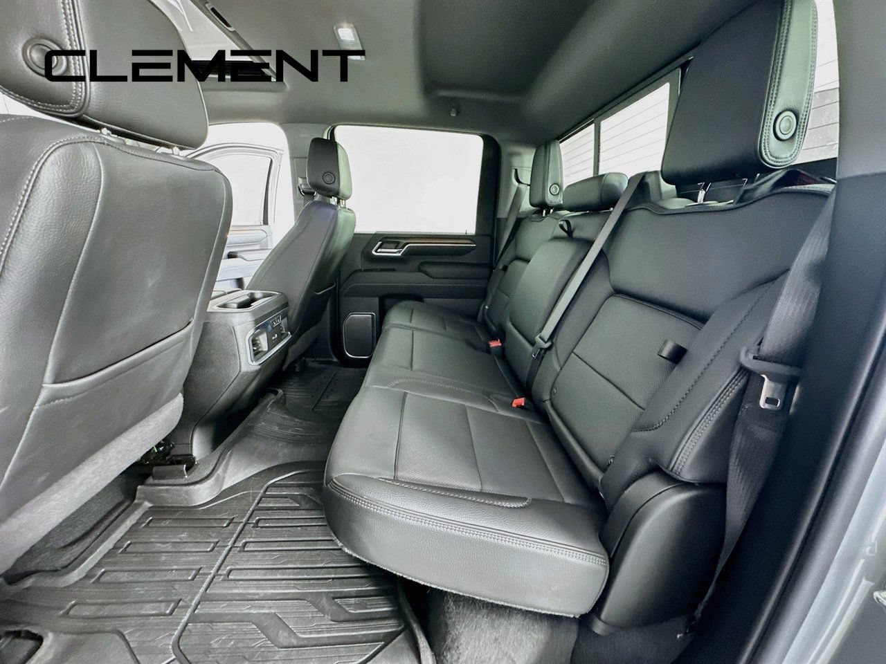 Used 2024 GMC Sierra 3500 Denali w/ Denali Reserve Package AWD/4WD image 33