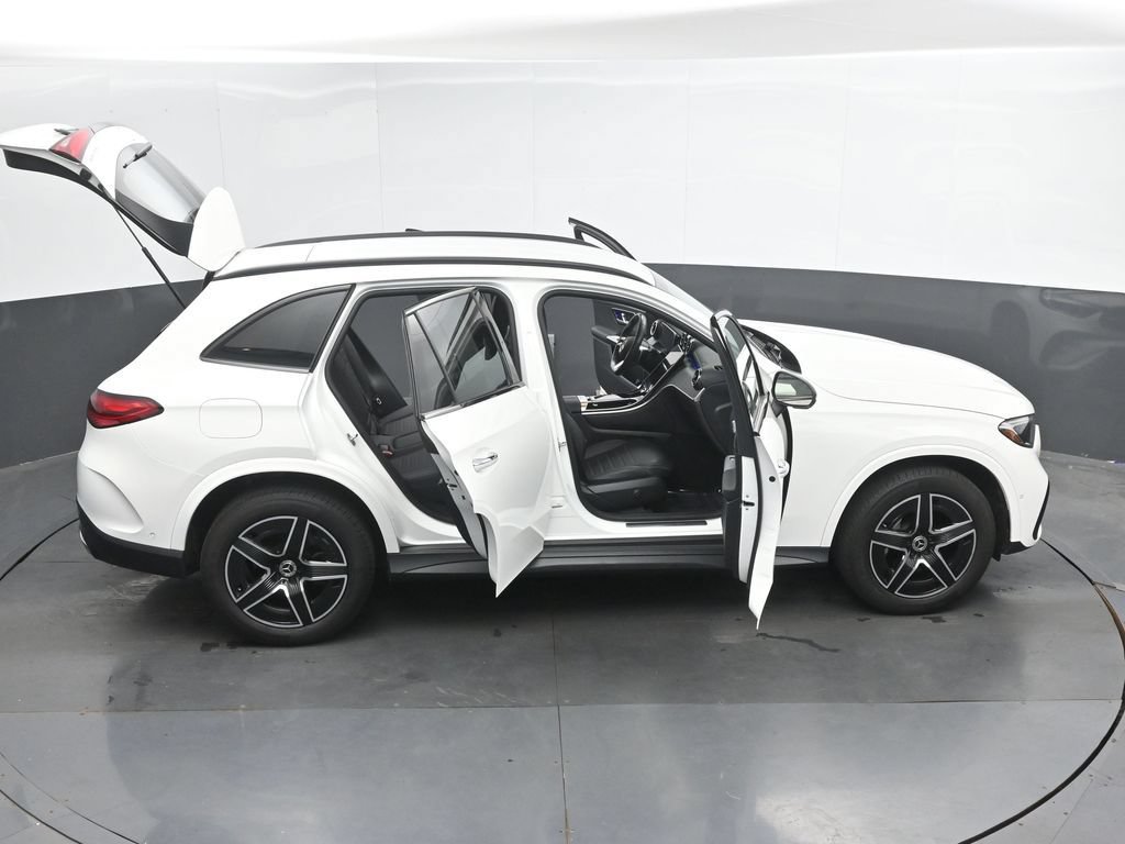 Used 2024 Mercedes-Benz GLC 300 4MATIC image 49