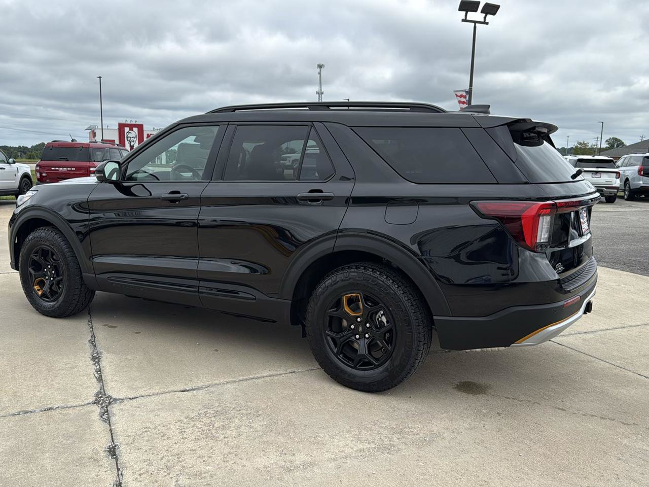 New 2026 Ford Explorer Tremor w/ Tremor Convenience Package AWD/4WD image 16