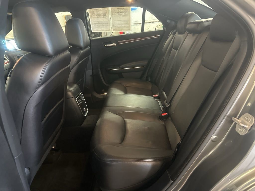 Used 2012 Chrysler 300 Limited image 19
