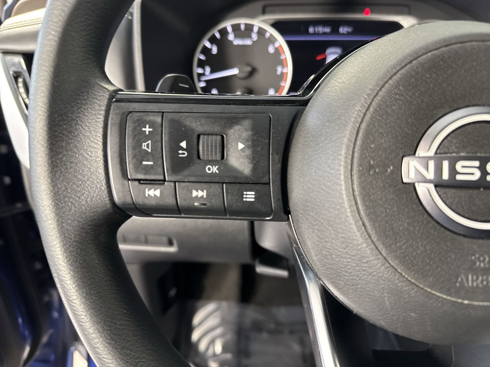 Certified 2022 Nissan Rogue SV AWD/4WD image 13