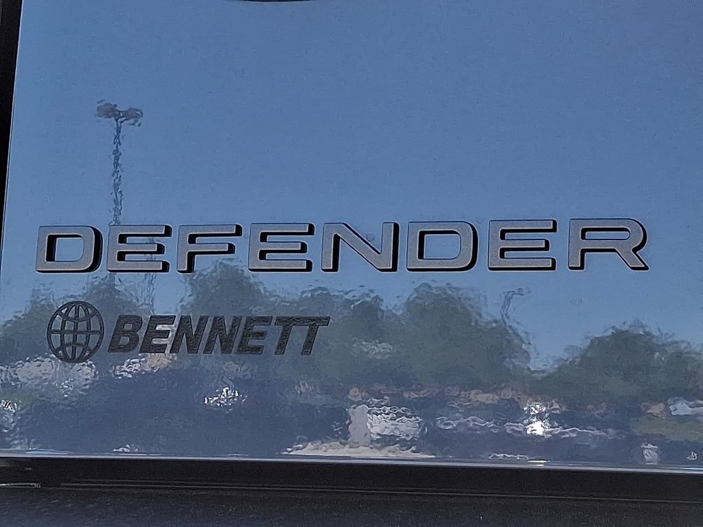 New 2026 Land Rover Defender 110 X-Dynamic SE AWD/4WD image 20