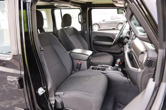 Used 2019 Jeep Wrangler Unlimited Sport AWD/4WD image 26