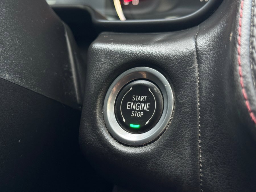 Used 2021 Chevrolet Suburban RST w/ Luxury Package image 77