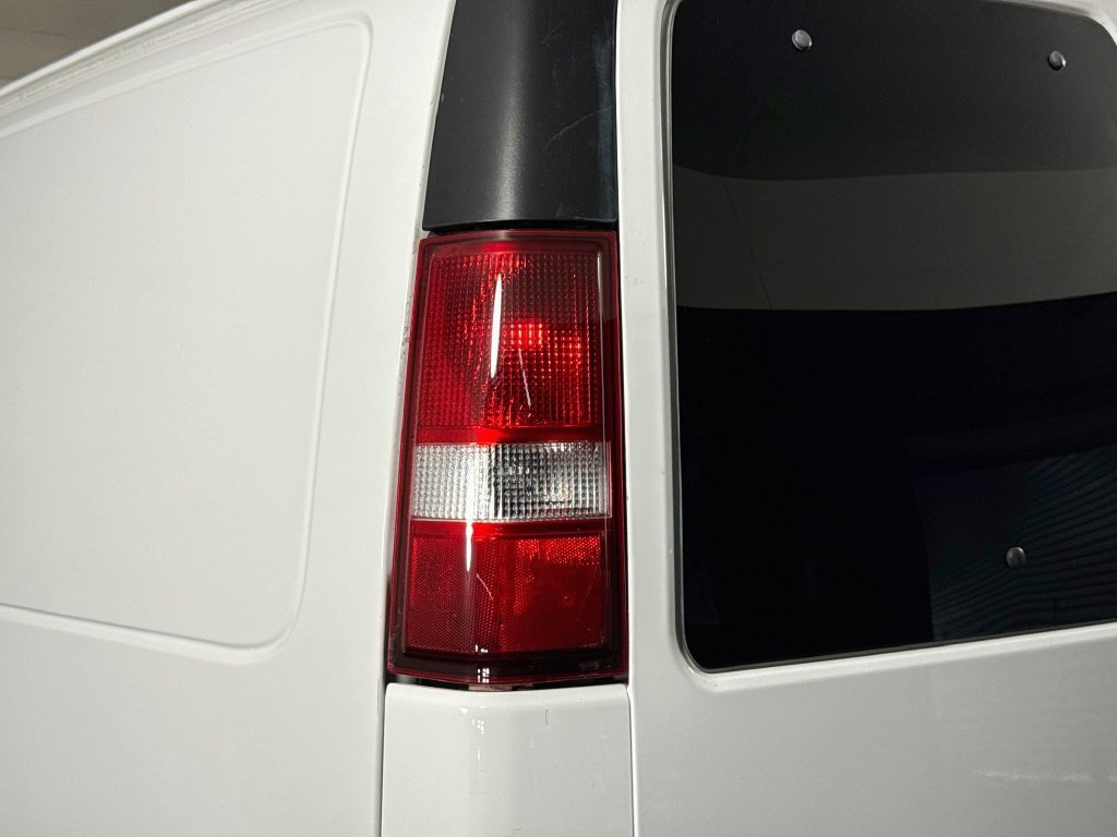 Used 2025 Chevrolet Express 2500 RWD image 28