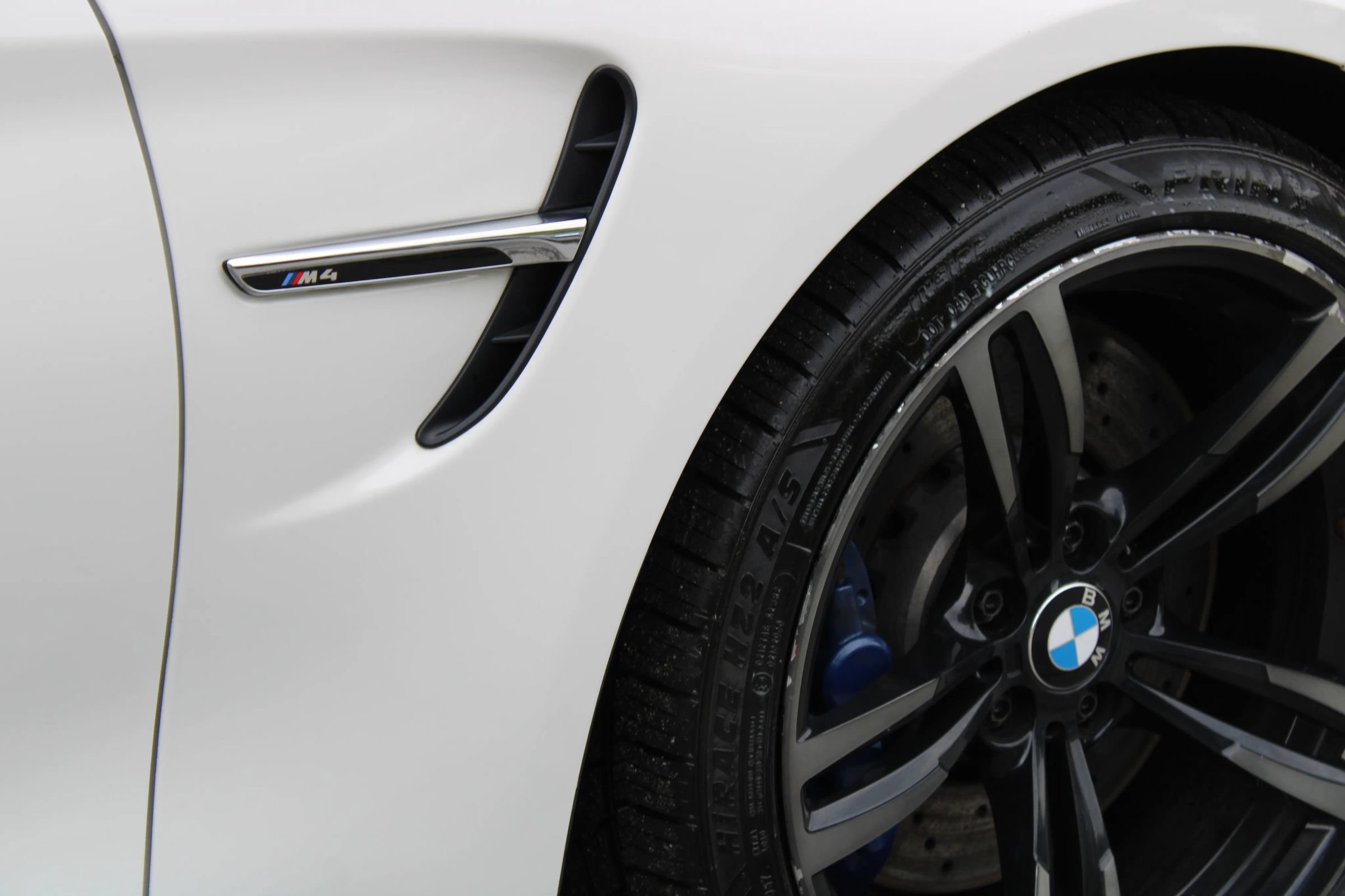 Used 2018 BMW M4 Coupe RWD image 32