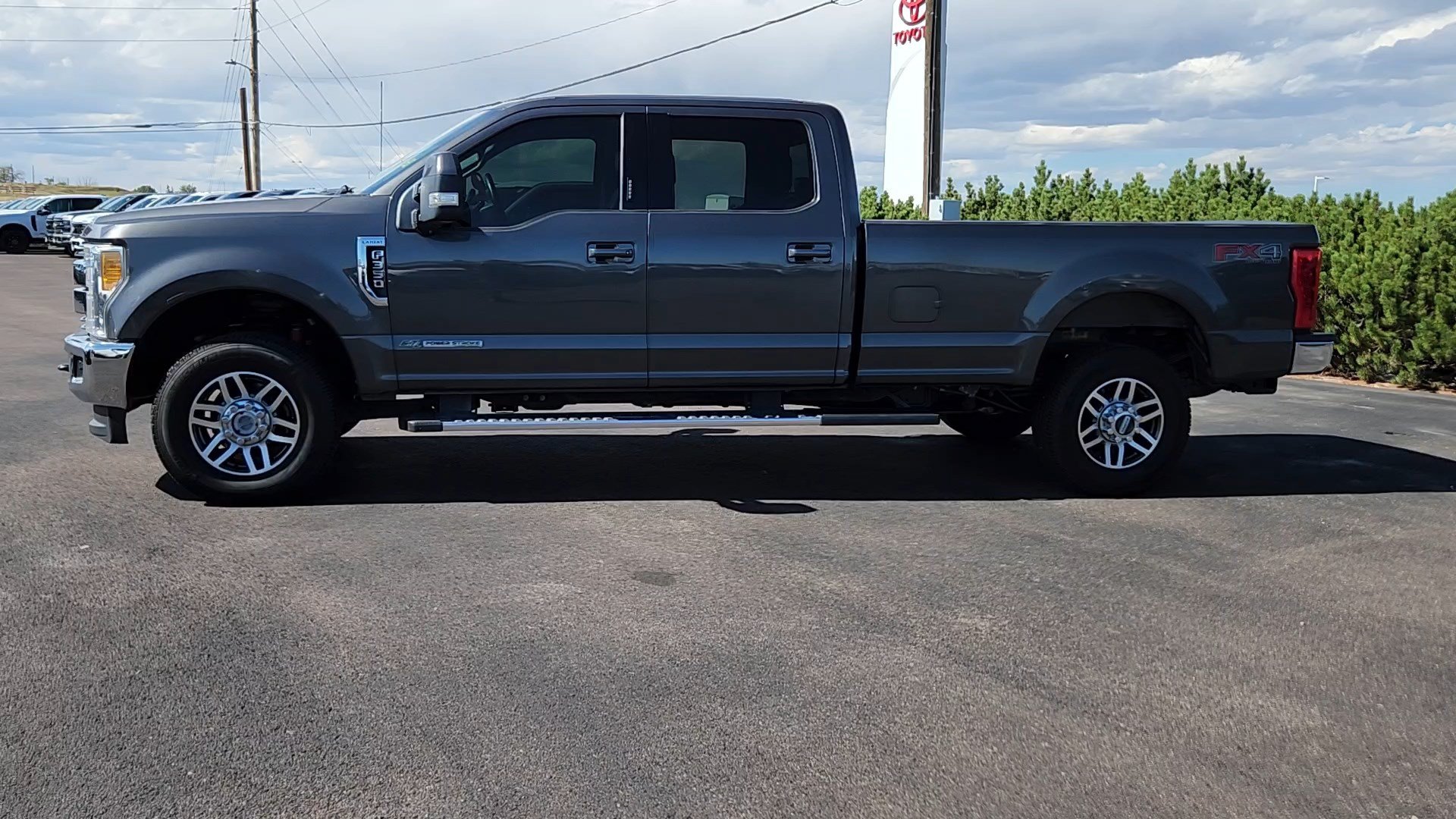 Used 2017 Ford F350 Lariat w/ Tow Technology Bundle AWD/4WD image 2