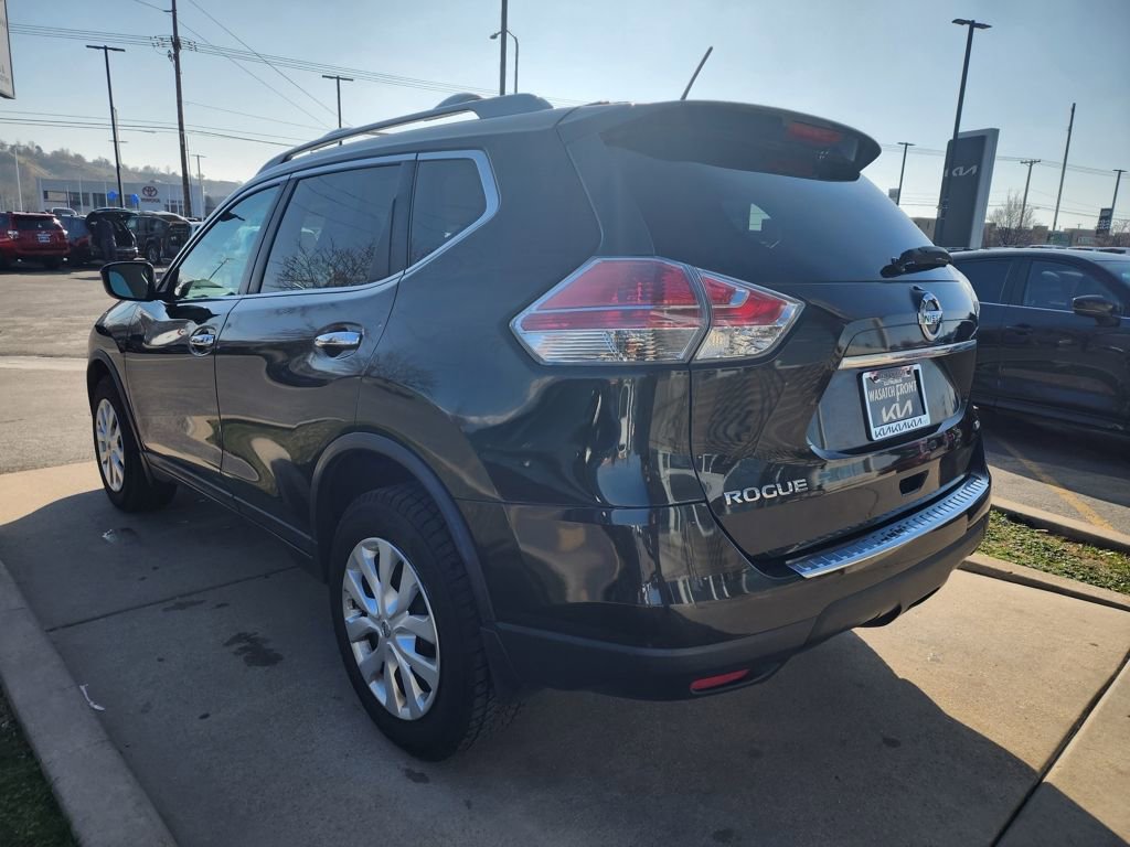 Used 2016 Nissan Rogue S w/ Appearance Package image 7