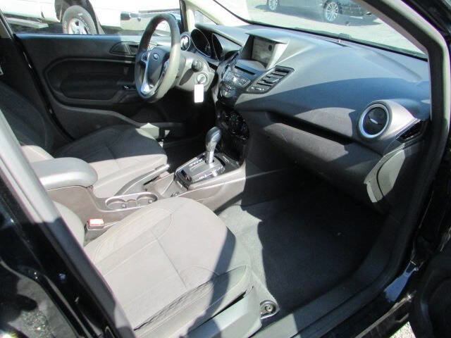 Used 2019 Ford Fiesta SE w/ Equipment Group 201A FWD image 10