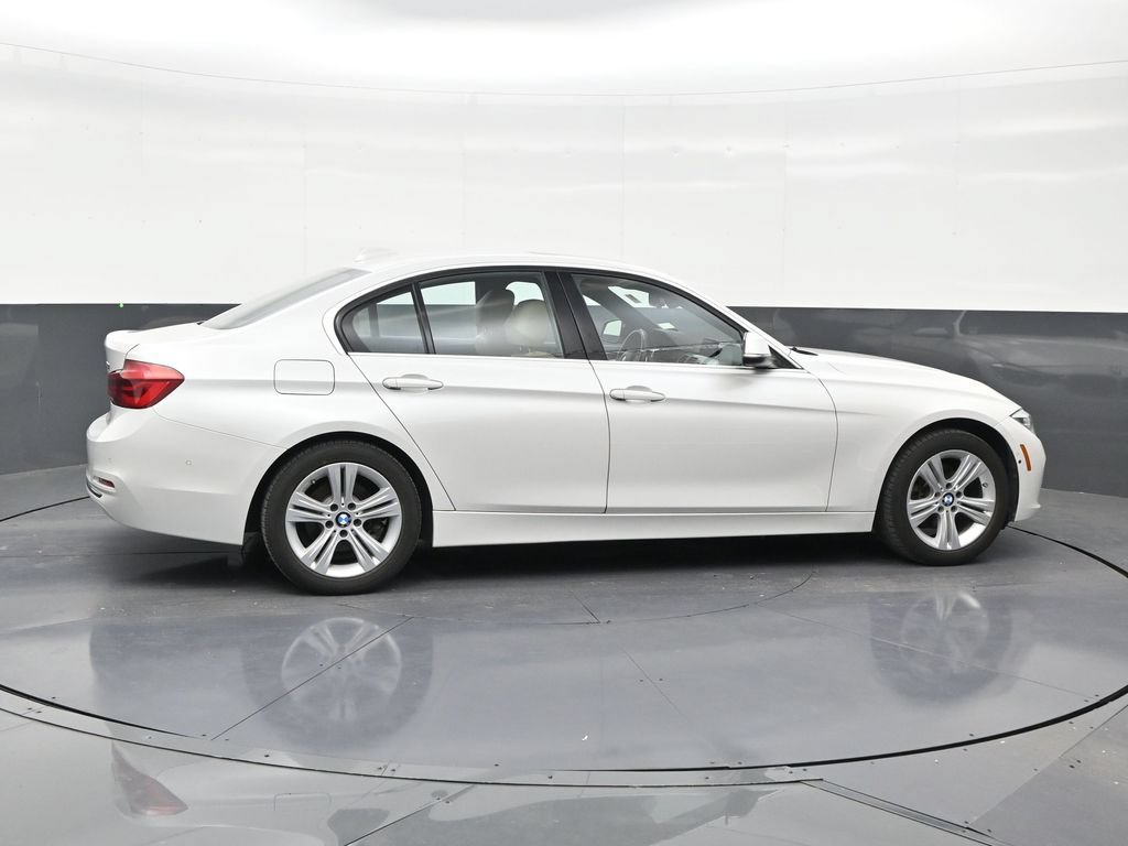 Used 2018 BMW 330i Sedan RWD image 3