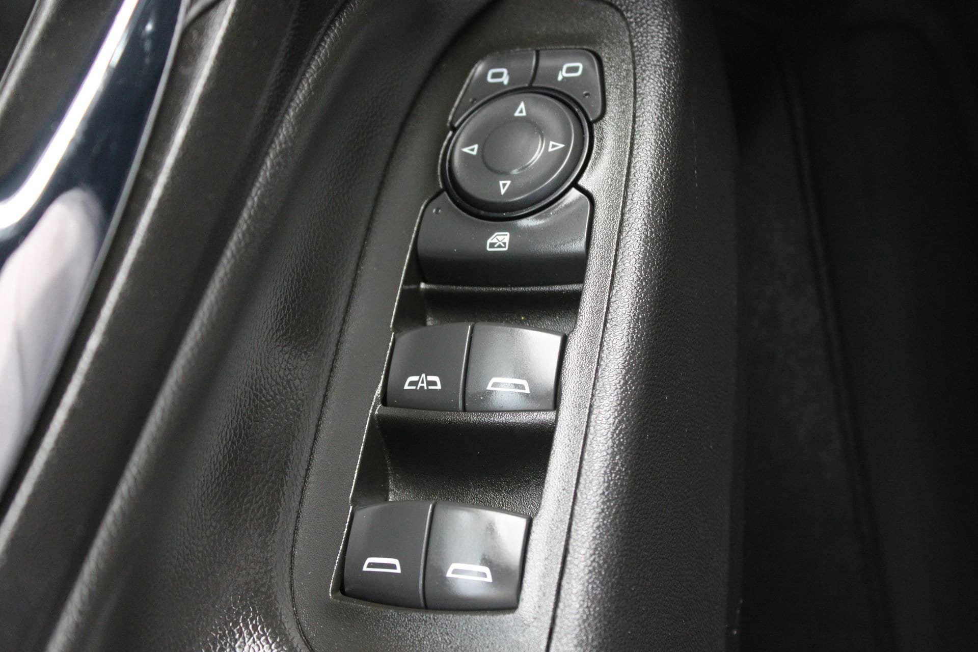 Used 2022 Chevrolet Equinox LT FWD image 22