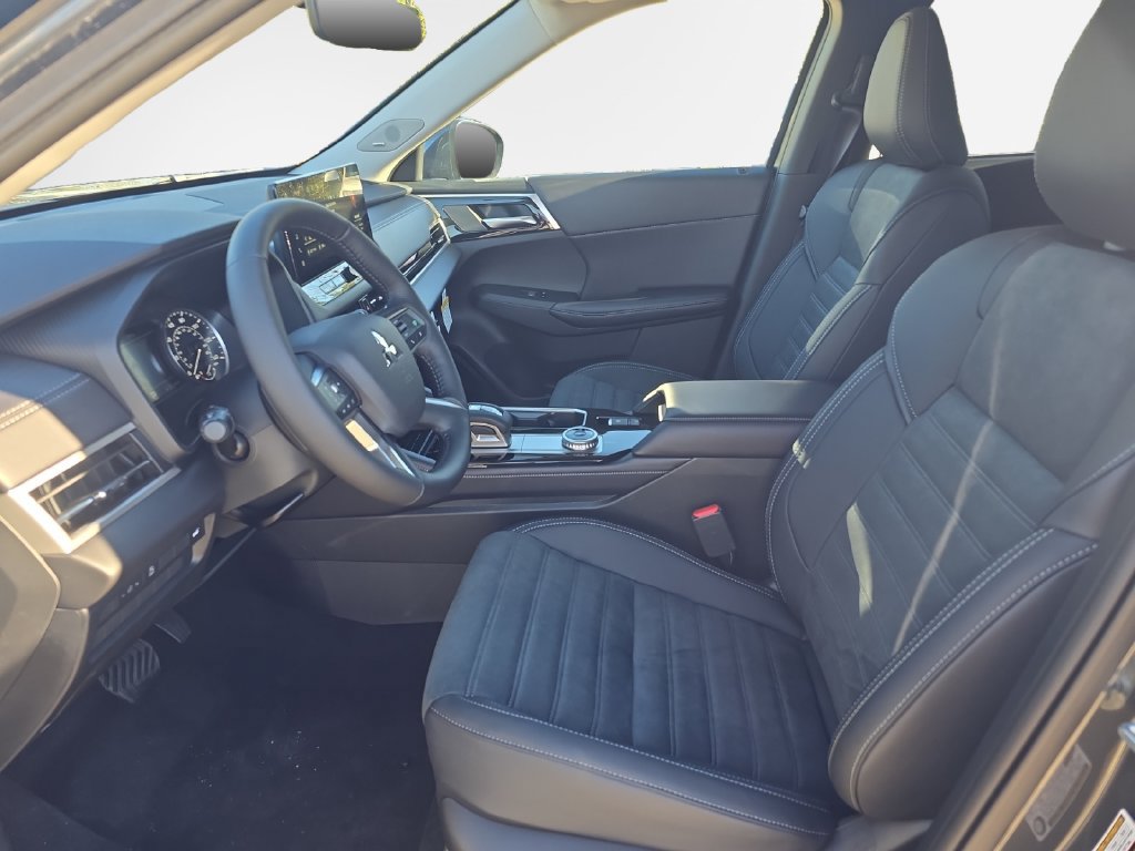 New 2026 Mitsubishi Outlander SE AWD/4WD image 12