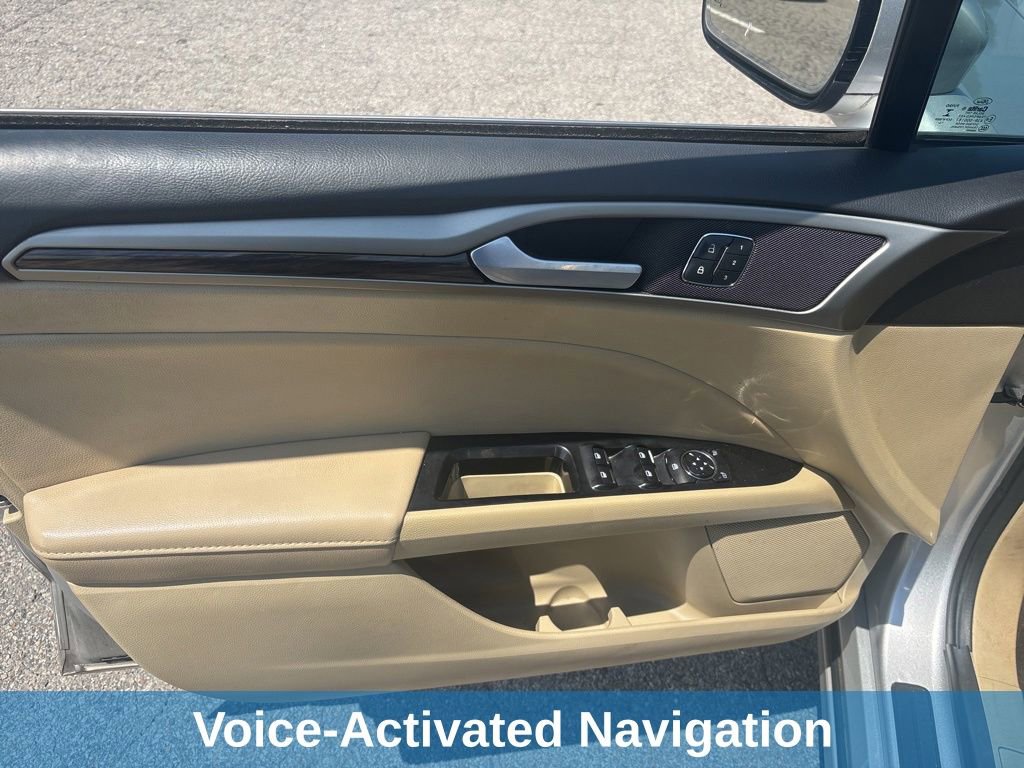 Used 2014 Ford Fusion SE w/ Equipment Group 202A FWD image 6