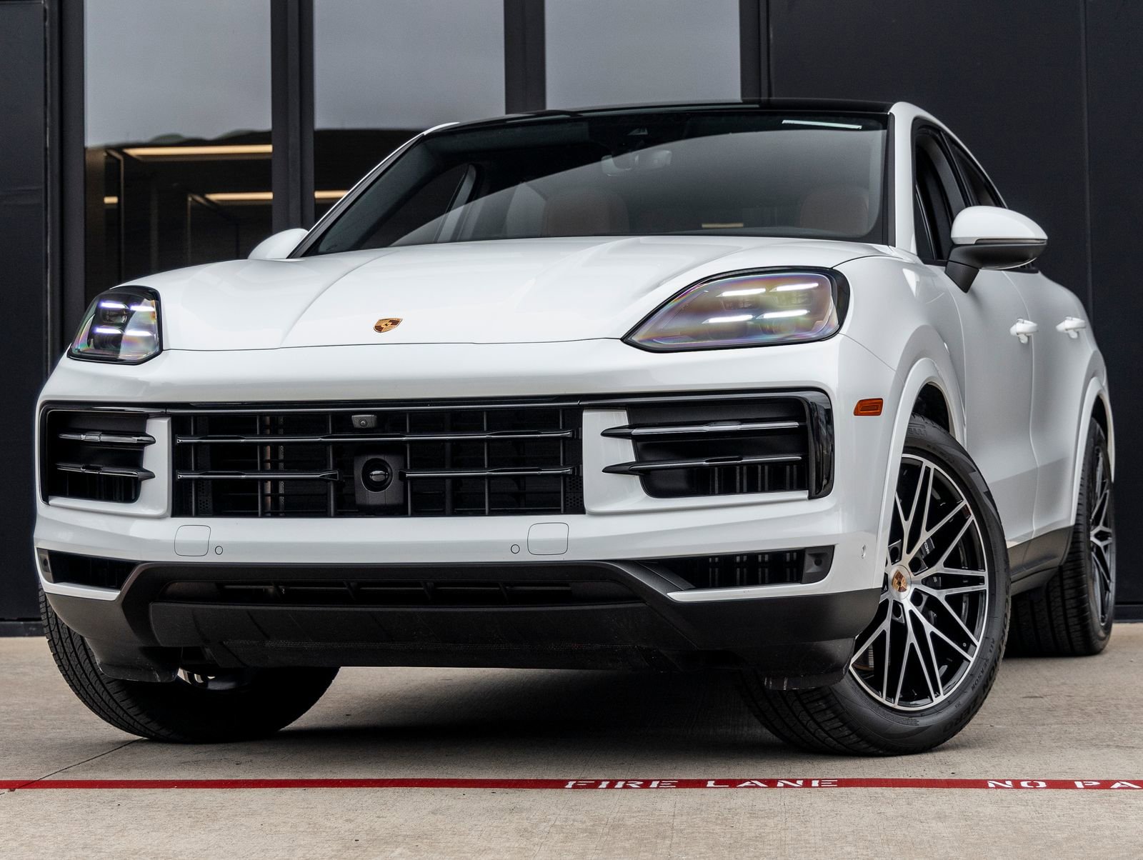 Certified 2026 Porsche Cayenne Coupe AWD/4WD image 1