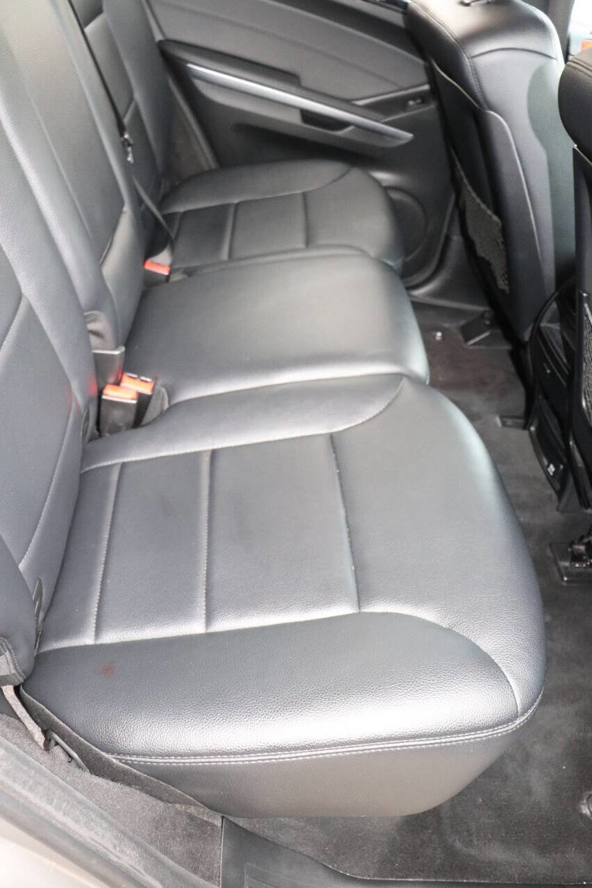 Used 2009 Mercedes-Benz ML 320 BlueTEC 4MATIC image 45