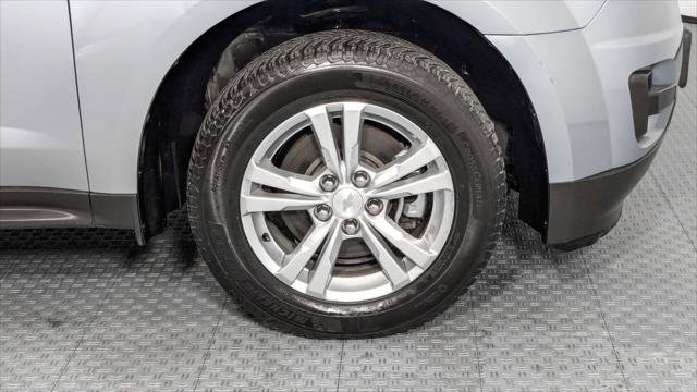 Used 2015 Chevrolet Equinox LS image 29