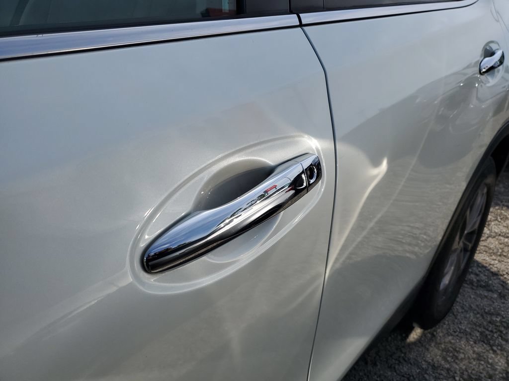 Certified 2016 Nissan Rogue SL w/ SL Premium Package FWD image 10