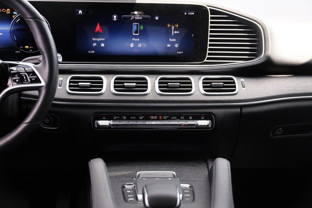 Used 2025 Mercedes-Benz GLE 450e 4MATIC image 28