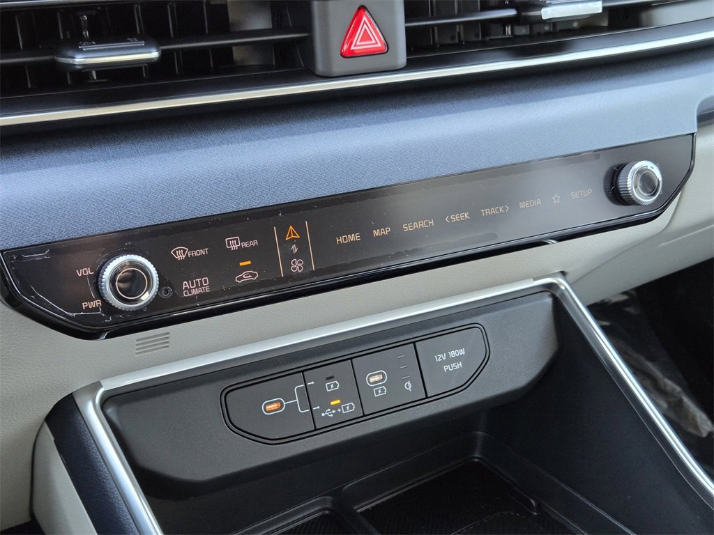 New 2026 Kia Carnival EX image 14