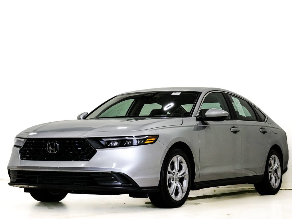 Used 2025 Honda Accord LX image 3