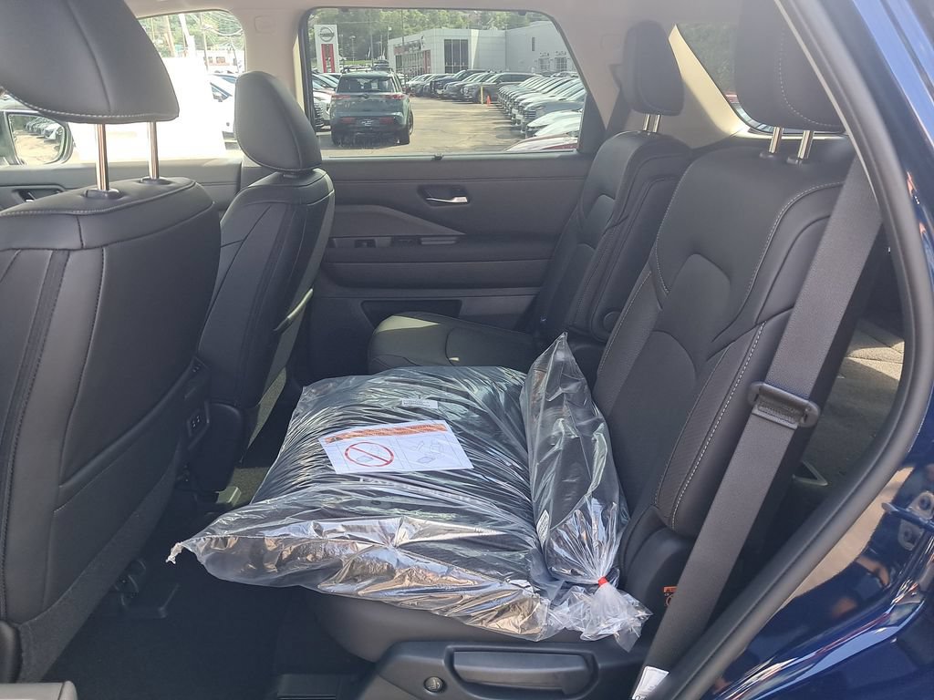 New 2026 Nissan Pathfinder SL AWD/4WD image 26