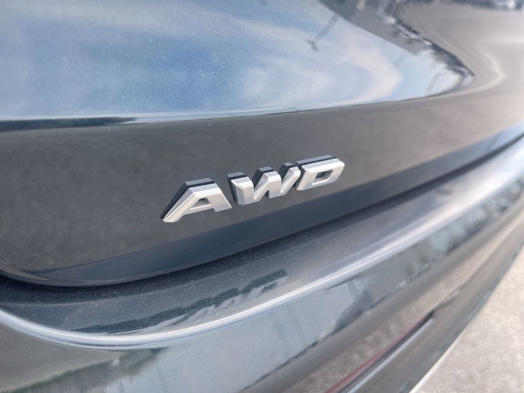 Used 2024 Cadillac XT6 Premium Luxury w/ LPO, Floor Liner Package image 12