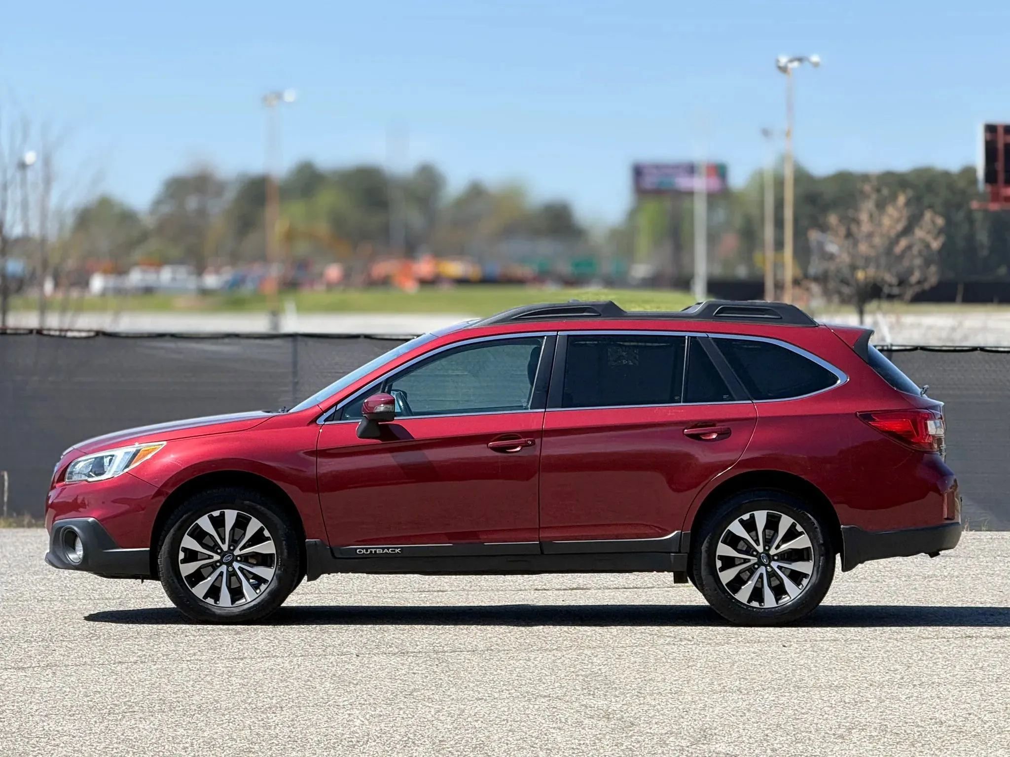 Used 2015 Subaru Outback 2.5i Limited image 8