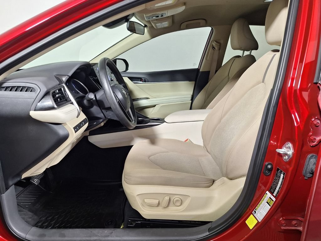 Used 2024 Toyota Camry LE FWD image 11