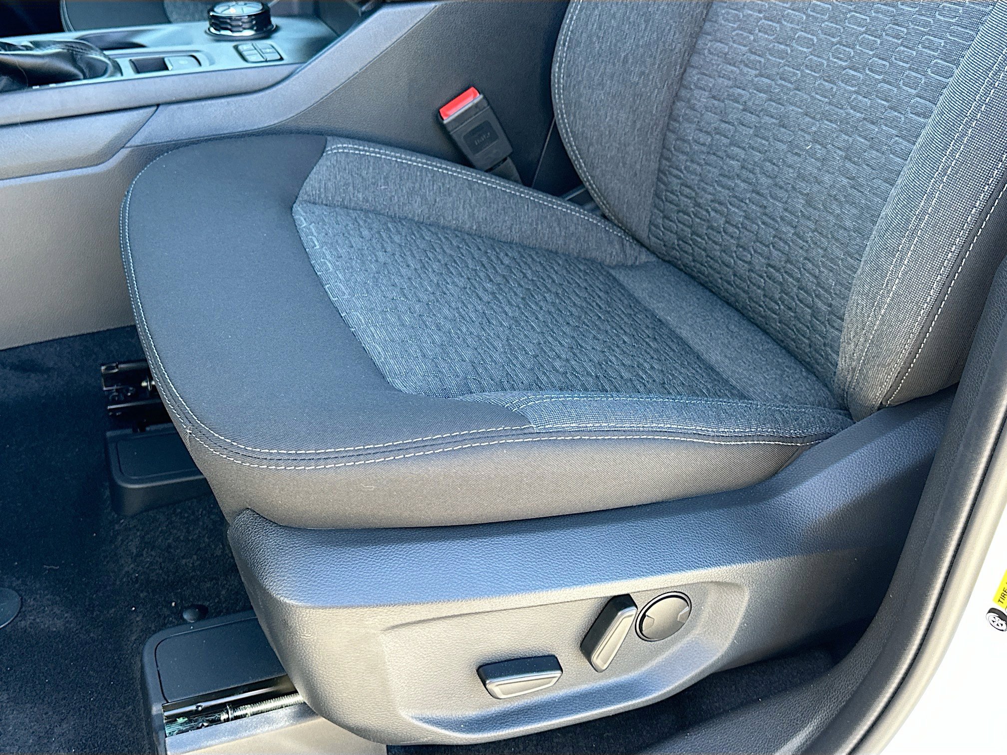 New 2025 Ford Ranger XLT w/ Equipment Group 301A High image 12